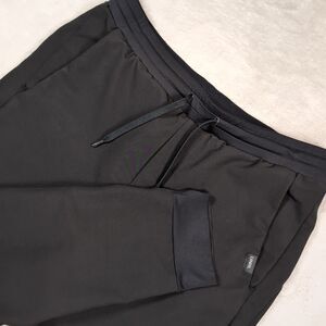 UNRL Sweatpants Mens Medium Performance Tech Pants Jogger Tapered Softshell